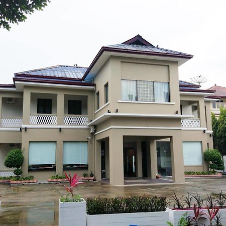 Ruby Garden Hotel Yangon Extérieur photo