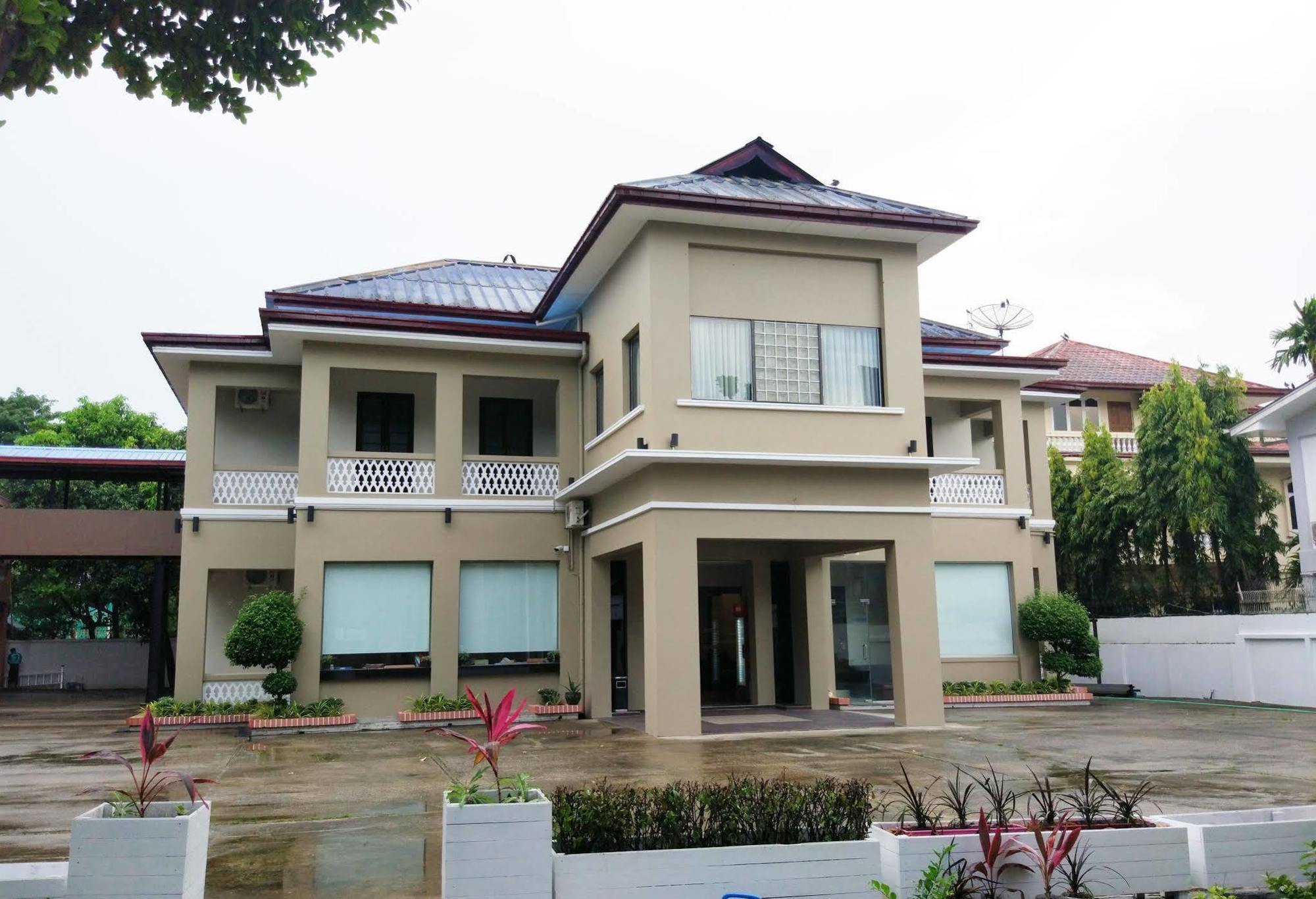Ruby Garden Hotel Yangon Extérieur photo
