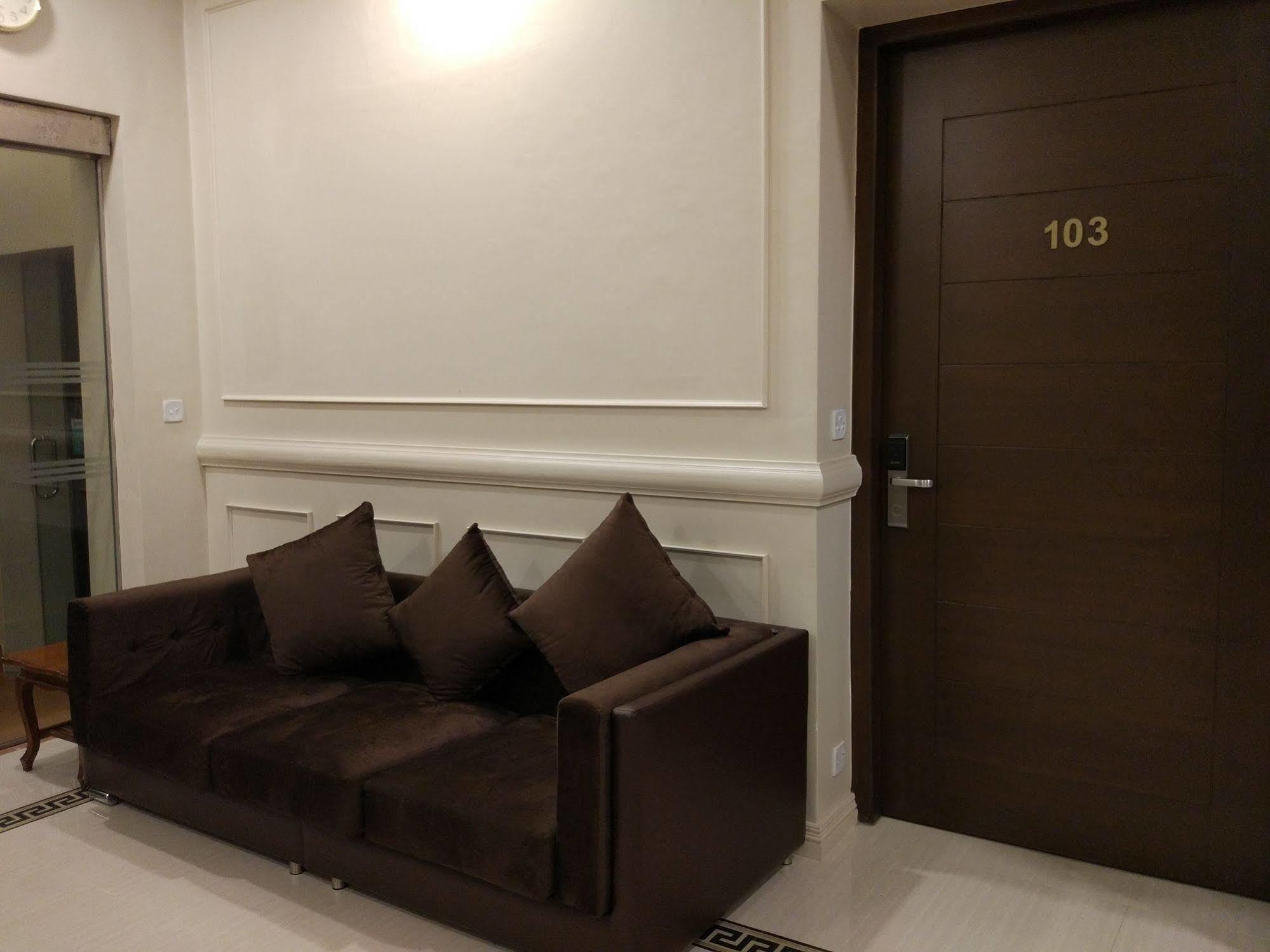 Ruby Garden Hotel Yangon Extérieur photo