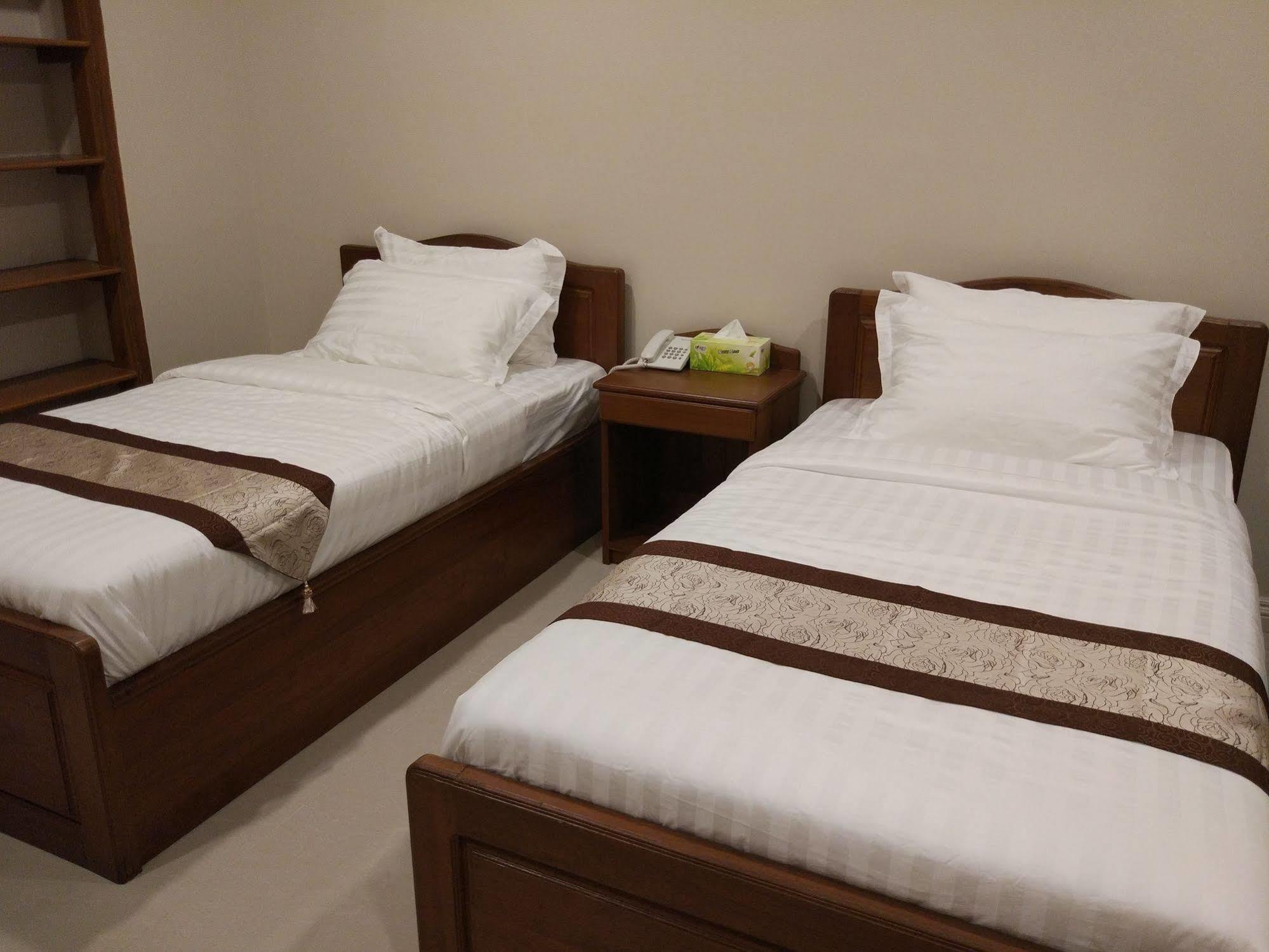 Ruby Garden Hotel Yangon Extérieur photo